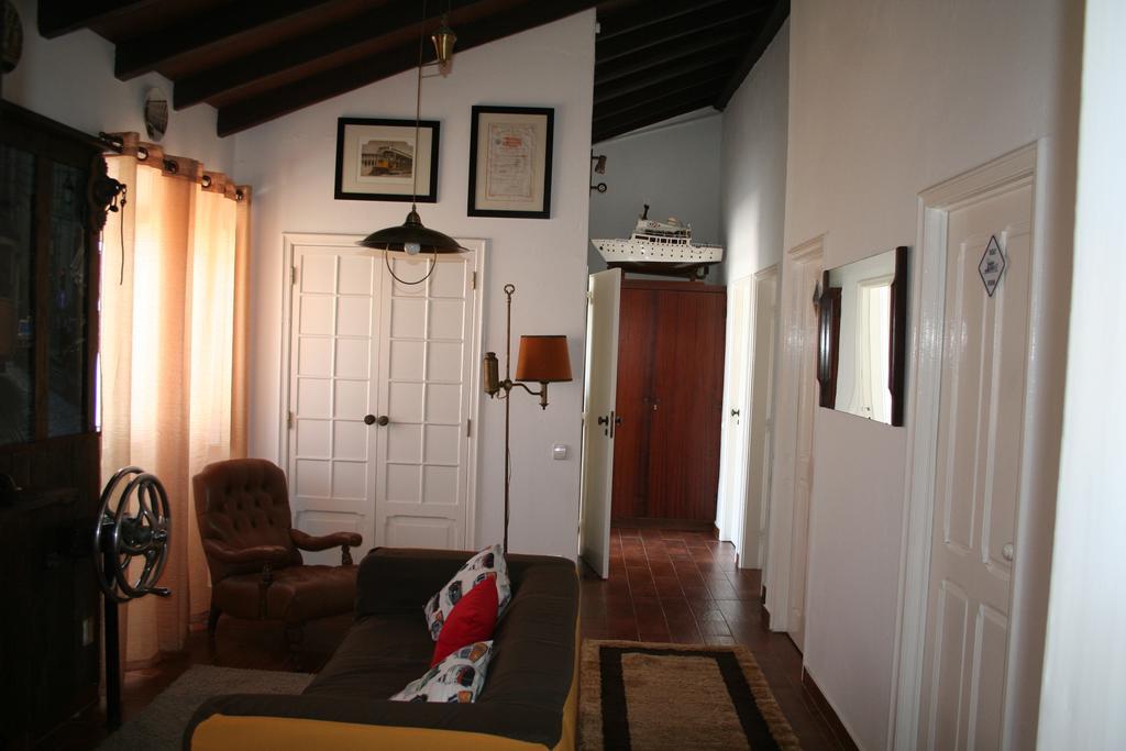 Santa Maria Do Mar Guest House Peniche Esterno foto